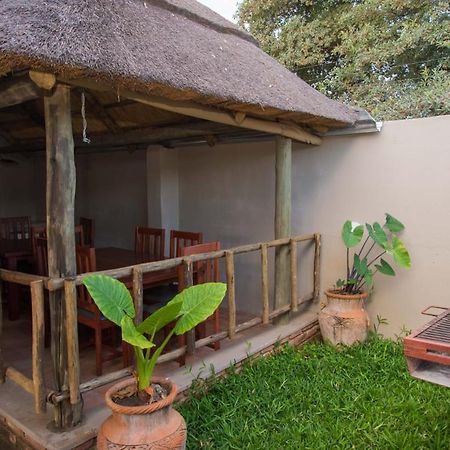 848 Guest House Victoria Falls Esterno foto