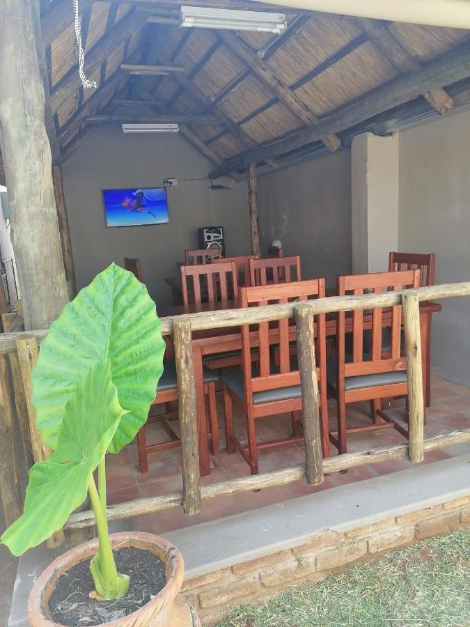 848 Guest House Victoria Falls Esterno foto