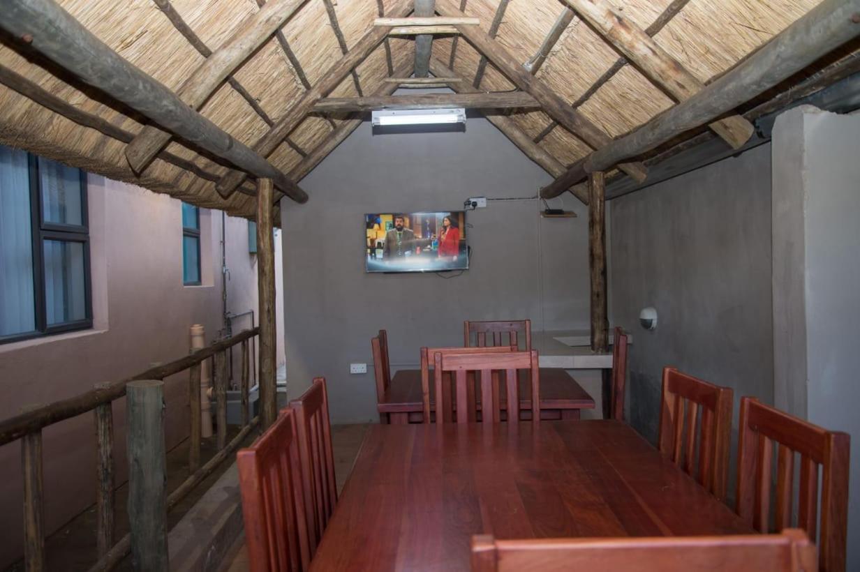 848 Guest House Victoria Falls Esterno foto